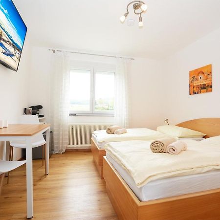 Gemuetliches Apartment In Ruhelage Villach Eksteriør billede